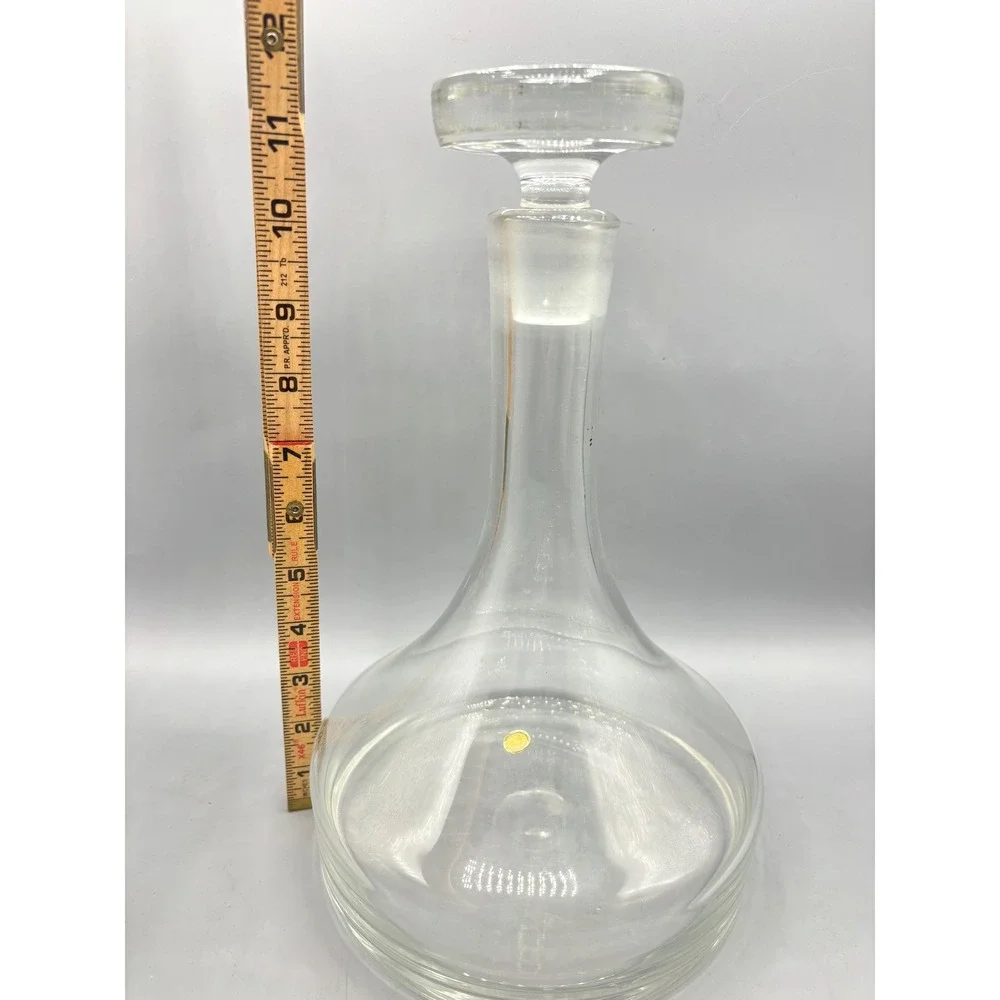 Vtg Made in Hungary Clear Glass‎ Wine Decanter with Stopper 11.5 Inch